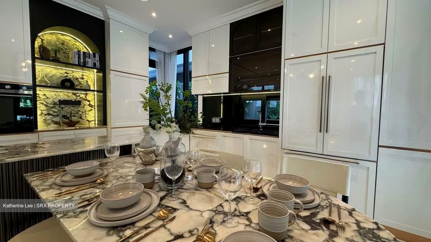 Loyang Besar Close (D17), Semi-Detached #540188331
